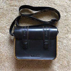 Dr martens crossbody bag
